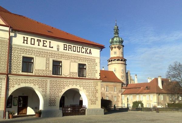 Hotel U Broucka Nove Mesto nad Metuji Exterior photo